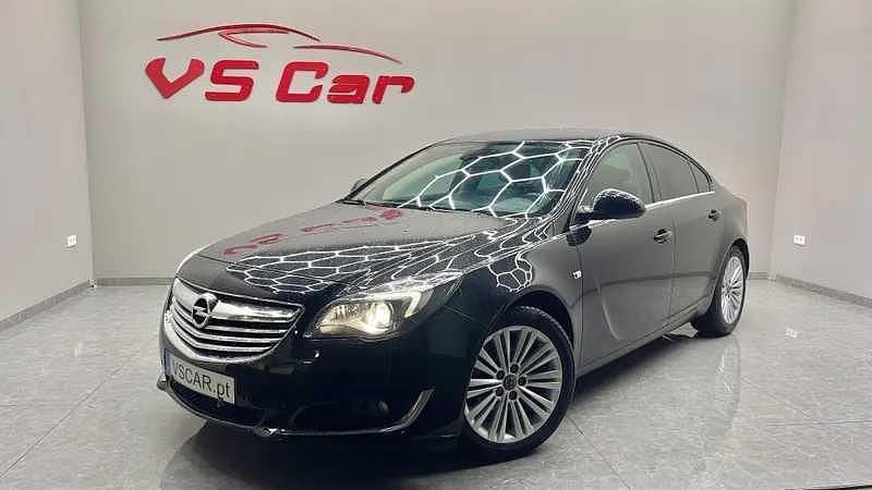 Usado Opel Insignia 120 HP (88 kW) 2014 Preto