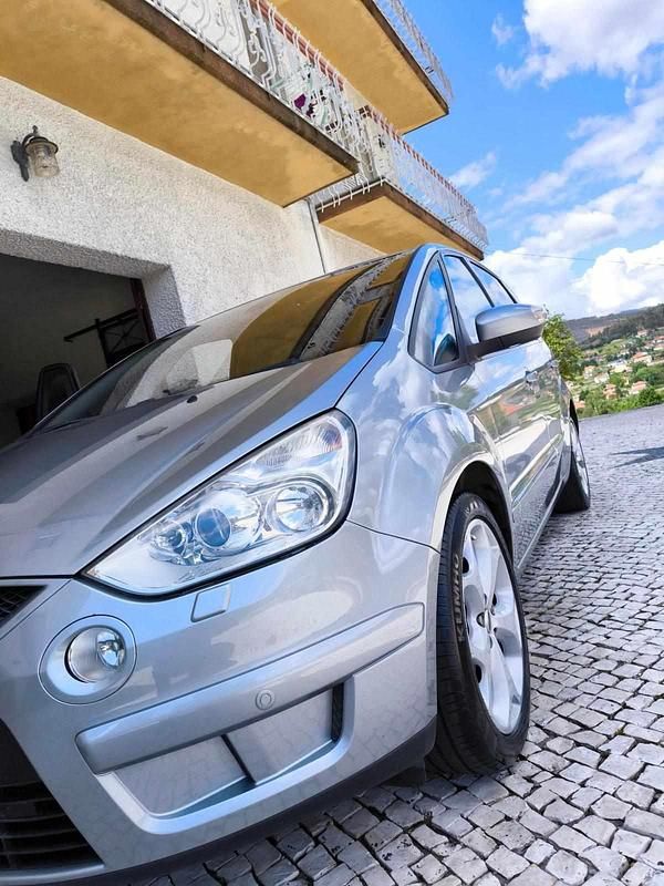 Usado Ford S-MAX S 125 HP (91 kW) 2008 Cinzento Monovolume