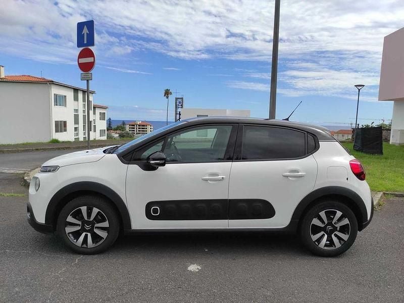 Usado 2018 Citroën C3 Shine Citadino | € 13.000 (Preço justo) - Imagem 1/4