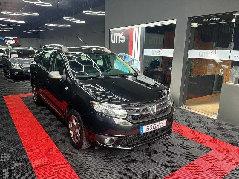 Preto Usado 2015 Dacia Logan MCV Comfort Carrinha | € 8.950 (Caro) - Imagem 1/4