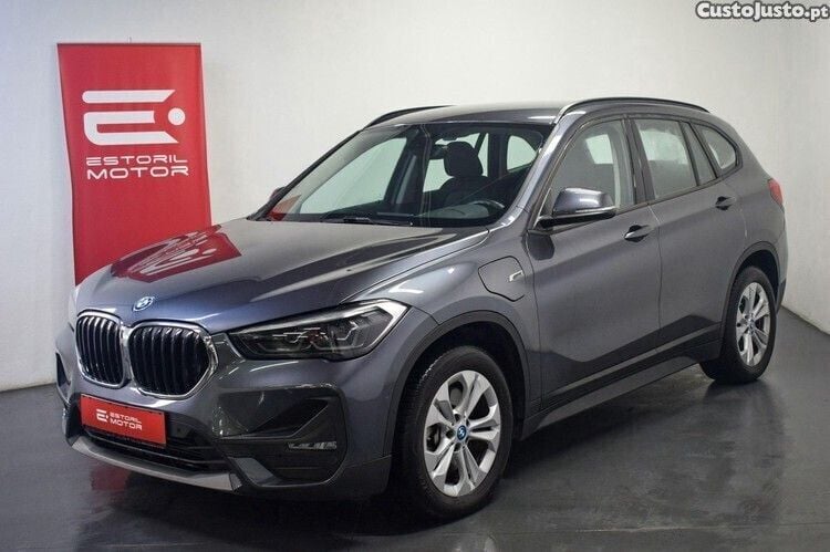 Cinza Usado 2021 BMW X1 SUV | € 25.900 (Bom preço) - Imagem 1/1