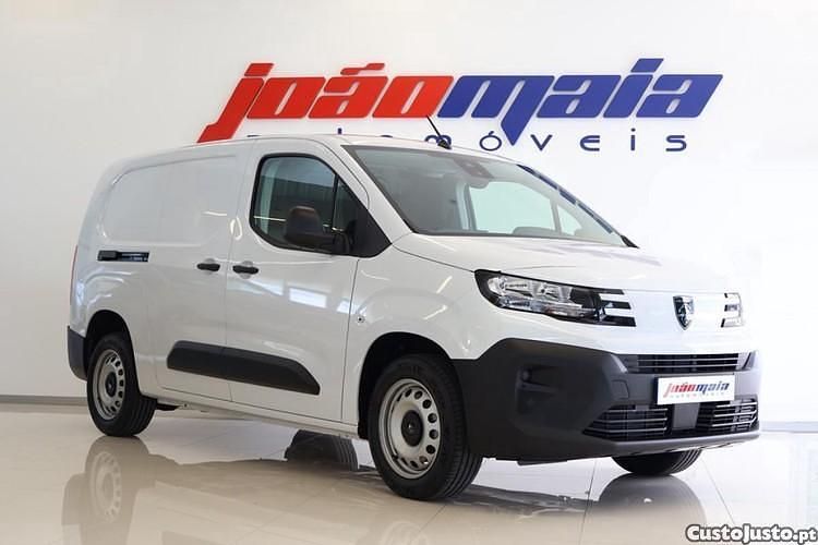Branco Usado 2024 Peugeot Partner Van | € 27.500 - Imagem 1/1