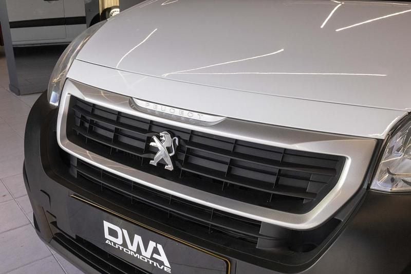 Usado Peugeot Partner 75 HP (55 kW) 2016 Branco Monovolume