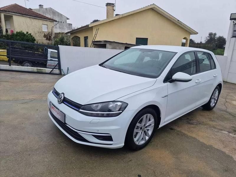 Usado VW Golf VII 131 HP (96 kW) 2019 Branco Citadino