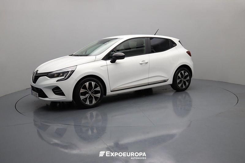 Branco Usado 2023 Renault Clio V Evolution Sedan | € 18.890 (Preço elevado) - Imagem 1/4
