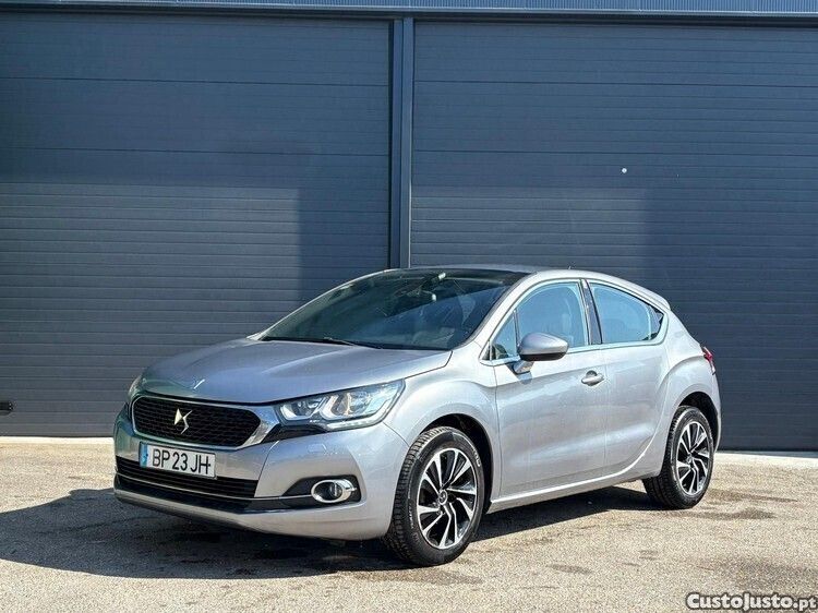 Cinza Usado 2018 DS Automobiles DS4 Be Chic Citadino | € 12.500 (Bom preço) - Imagem 1/1