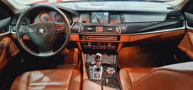 Usado BMW 520 184 HP (135 kW) 2012 Azul Carrinha