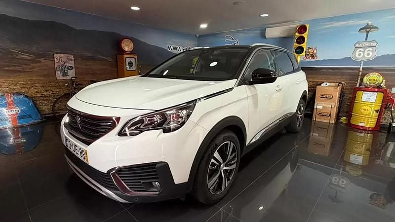 Usado Peugeot 5008 Allure 120 HP (88 kW) 2018 Branco SUV