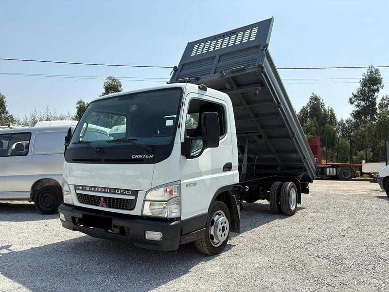 Branco Usado 2006 Mitsubishi Canter | € 19.500 (Caro) - Imagem 1/4