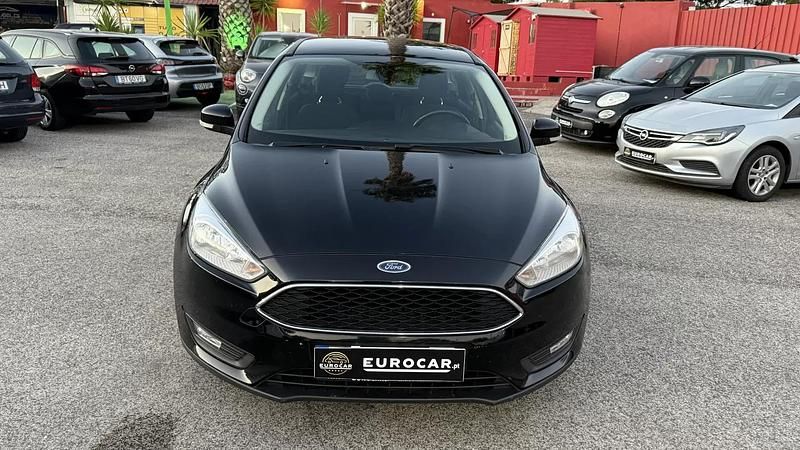 Usado Ford Focus Titanium 105 HP (77 kW) 2016 Preto Carrinha
