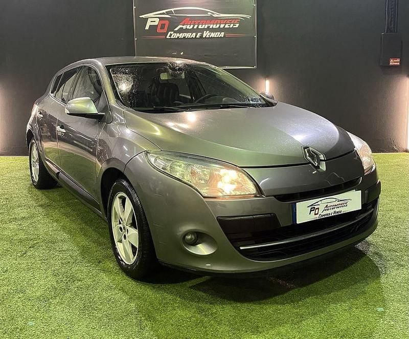 Usado 2009 Renault Mégane III Sedan | € 3.990 (Preço justo) - Imagem 1/4