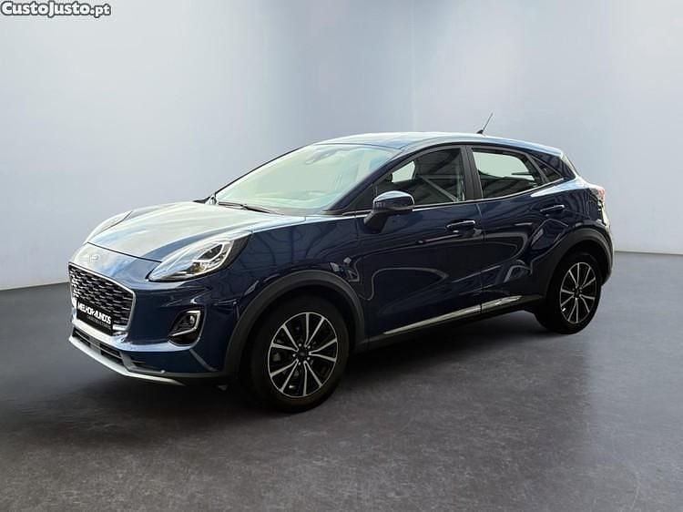 Azul Usado 2022 Ford Puma Gen-E Titanium SUV | € 18.990 - Imagem 1/1
