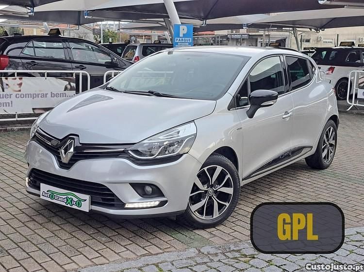 Usado Renault Clio IV LIMITED 90 HP (66 kW) 2019 Cinza Citadino