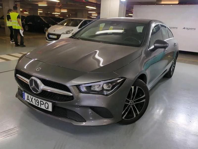 Cinza Usado 2023 Mercedes CLA250 Shooting Brake Style Carrinha | € 36.100 - Imagem 1/4