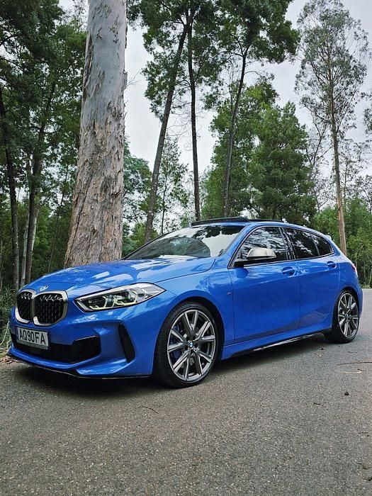 Usado 2019 BMW M135 Citadino | € 36.500 - Imagem 1/4