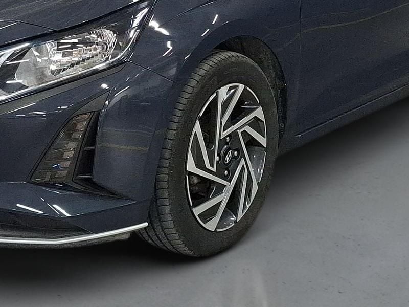 Usado Hyundai i20 Comfort 84 HP (61 kW) 2024 Aurora grey (metalizado) Citadino
