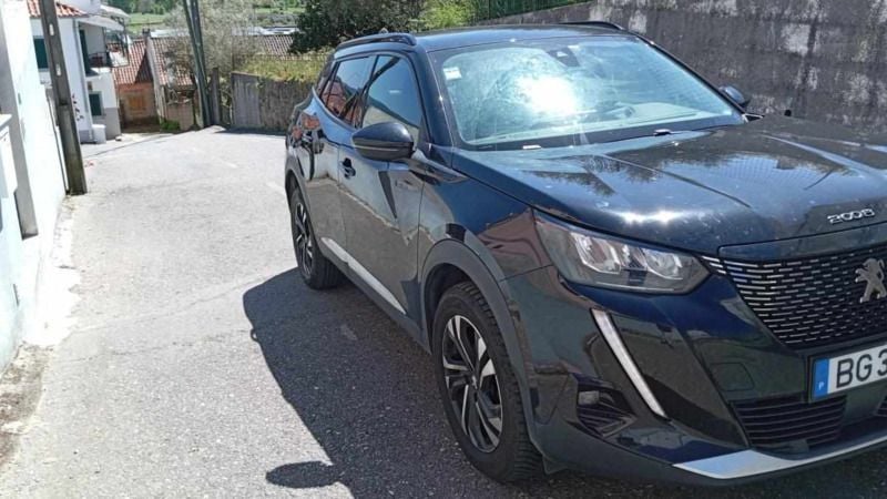 Preto Usado 2021 Peugeot 2008 SUV | € 14.990 (Super Preço) - Imagem 1/4