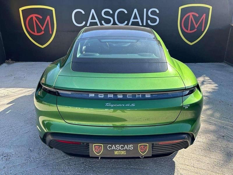 Usado Porsche Taycan 389 kW (530 HP) 2022 Verde Sedan