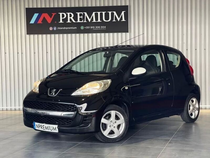 Preto Usado 2011 Peugeot 107 Citadino | € 6.500 (Preço elevado) - Imagem 1/4