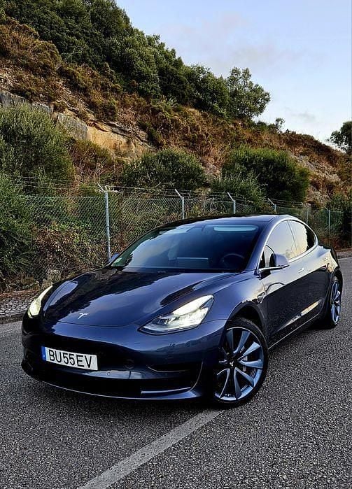 Usado 2019 Tesla Model 3 Sedan | € 21.950 (Bom preço) - Imagem 1/4