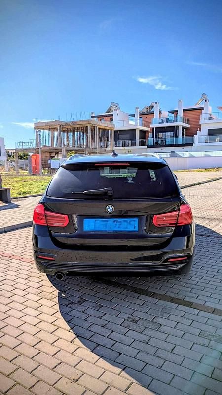 Usado BMW 318 Sport Line 150 HP (110 kW) 2018 Preto Carrinha