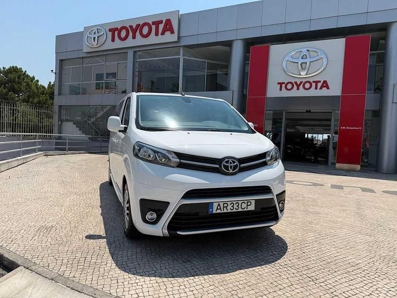 Branco Usado 2022 Toyota Proace Comfort Monovolume | € 30.750 (Preço justo) - Imagem 1/4