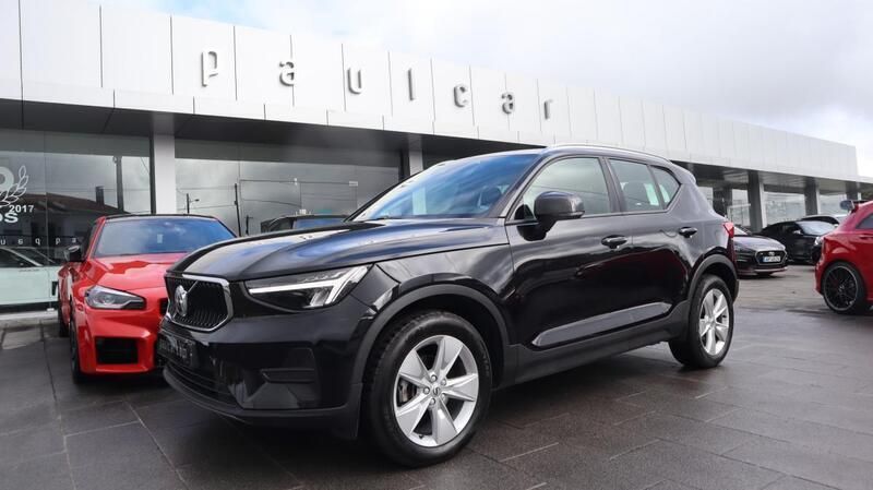 Preto Usado 2022 Volvo XC40 SUV | € 33.500 (Preço elevado) - Imagem 1/4