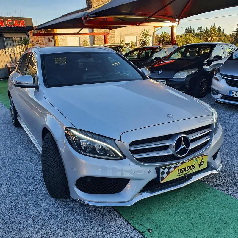 Usado Mercedes C200 AMG line 136 HP (100 kW) 2017 Cinza Carrinha