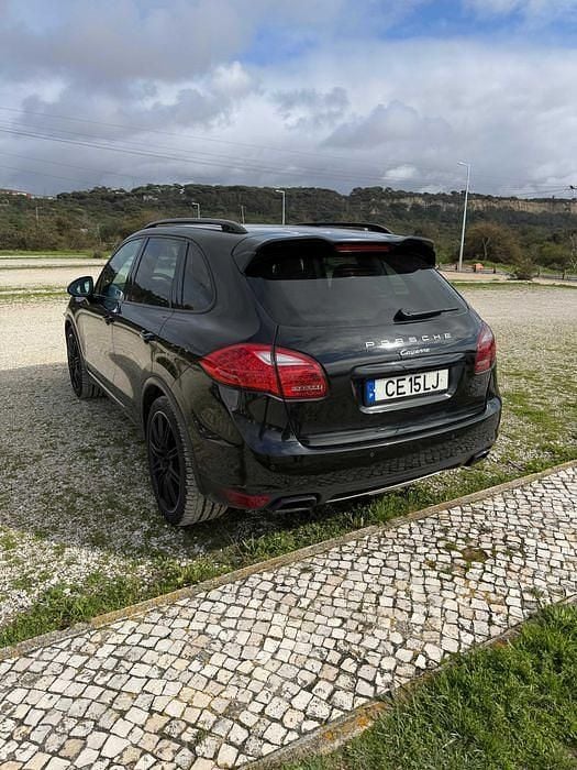 Usado Porsche Cayenne 245 HP (180 kW) 2012 SUV