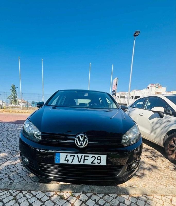 Preto Usado 2011 VW Golf VI Citadino | € 9.500 (Caro) - Imagem 1/4