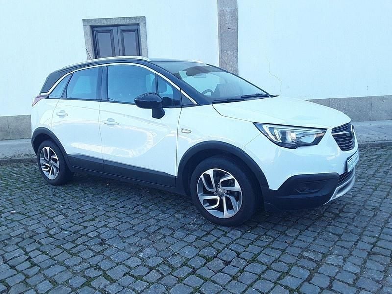 Usado Opel Crossland X Edition 102 HP (75 kW) 2018 Branco SUV