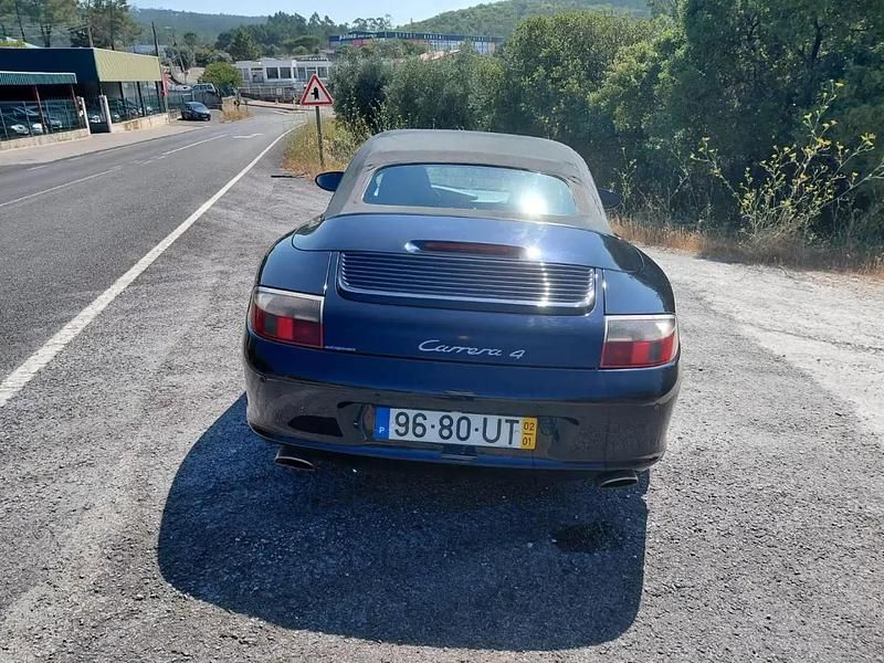 Usado Porsche 911 Carrera 4 Cabriolet 320 HP (235 kW) 2002 Azul Cabrios