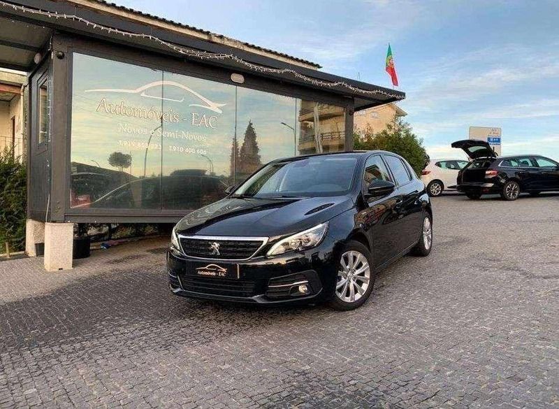 Preto Usado 2018 Peugeot 308 Style Citadino | € 17.900 (Caro) - Imagem 1/4