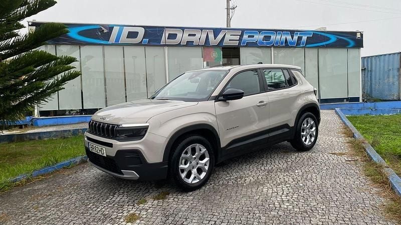 Cinza Usado 2025 Jeep Avenger Altitude SUV | € 23.900 (Preço justo) - Imagem 1/4