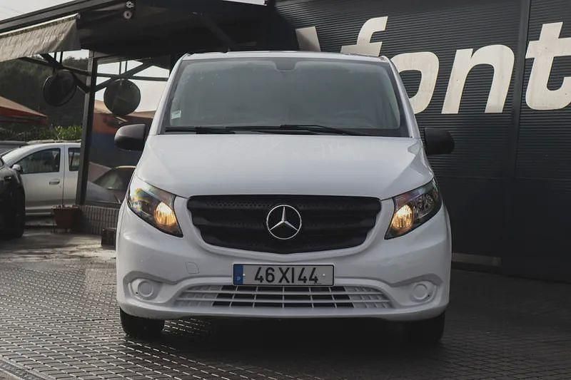 Usado Mercedes Vito 114 HP (83 kW) 2019 Branco Van