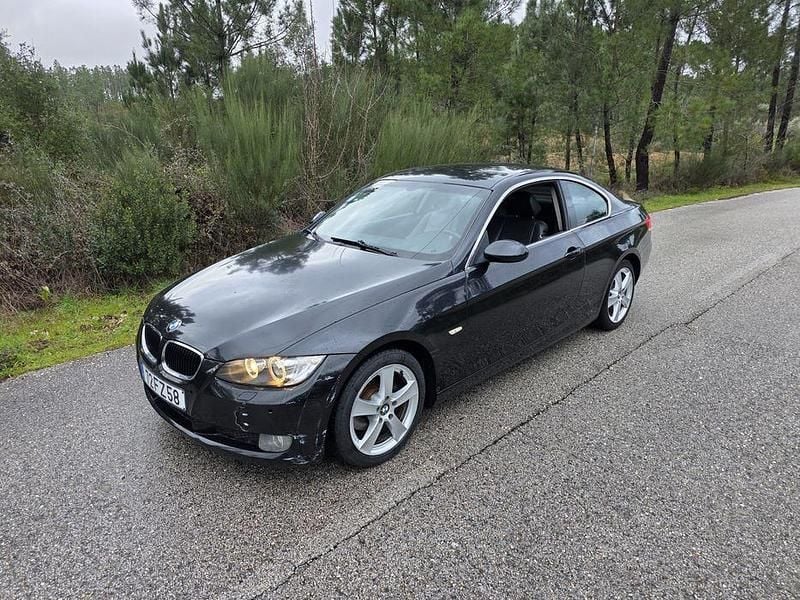 Usado BMW 320 177 HP (130 kW) 2009 Coupé