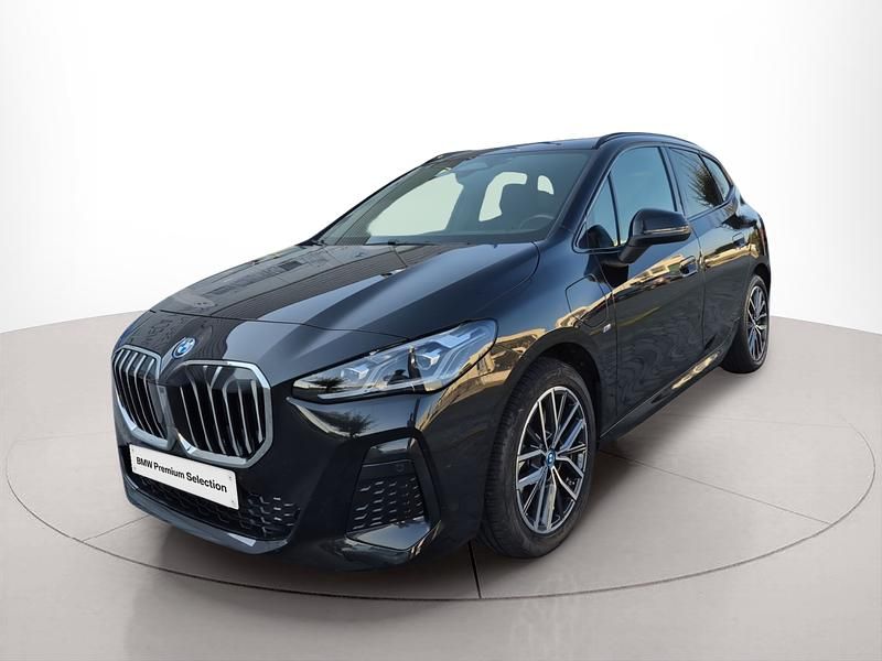 Usado 2023 BMW 230e Active Tourer Luxury Line Monovolume | € 39.900 - Imagem 1/4