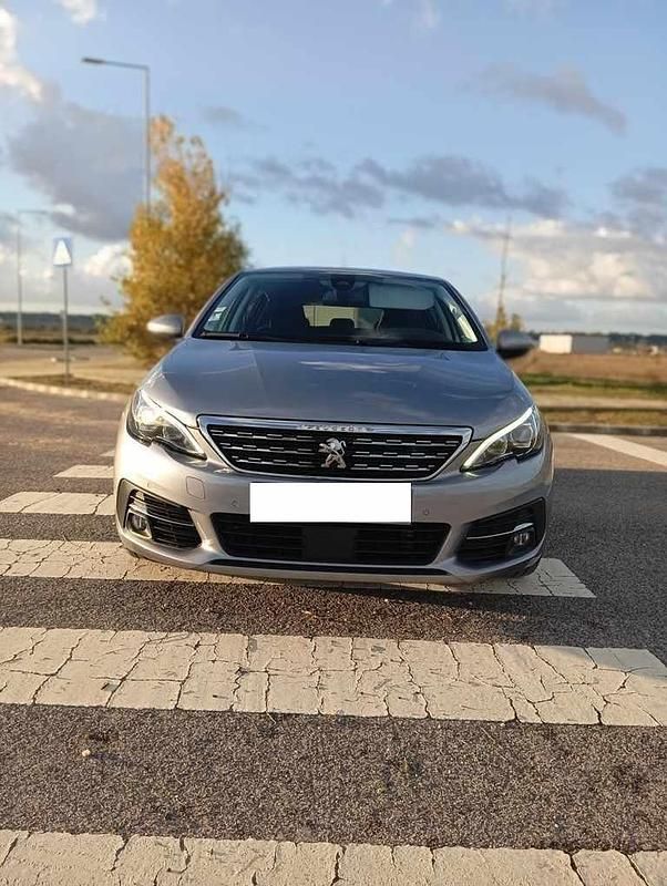 Usado Peugeot 308 130 HP (95 kW) 2018 Cinzento