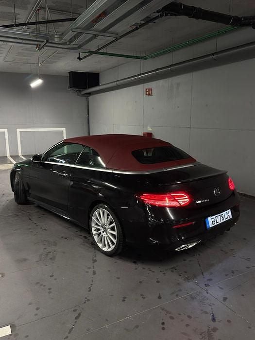 Usado Mercedes 220 AMG 170 HP (125 kW) 2018 Cabrios