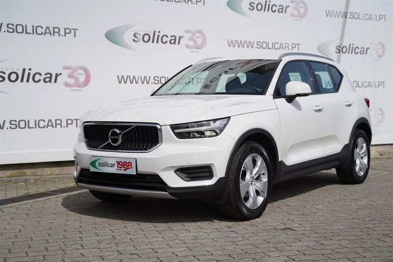 Branco Usado 2019 Volvo XC40 Momentum SUV | € 22.500 (Preço justo) - Imagem 1/4
