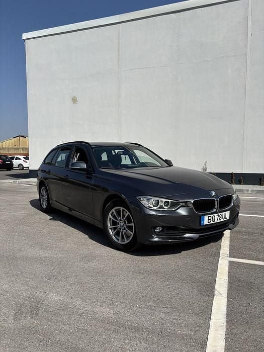 Usado 2013 BMW 320 Efficient Dynamics Sedan | € 12.250 (Super Preço) - Imagem 1/4