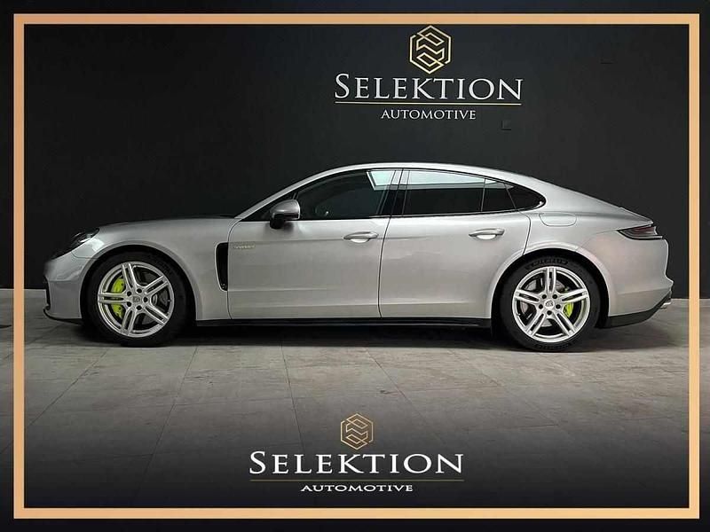 Usado Porsche Panamera 462 HP (339 kW) 2022 Cinzento