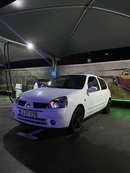 Usado 2002 Renault Clio II | € 2.250 (Preço justo) - Imagem 1/4