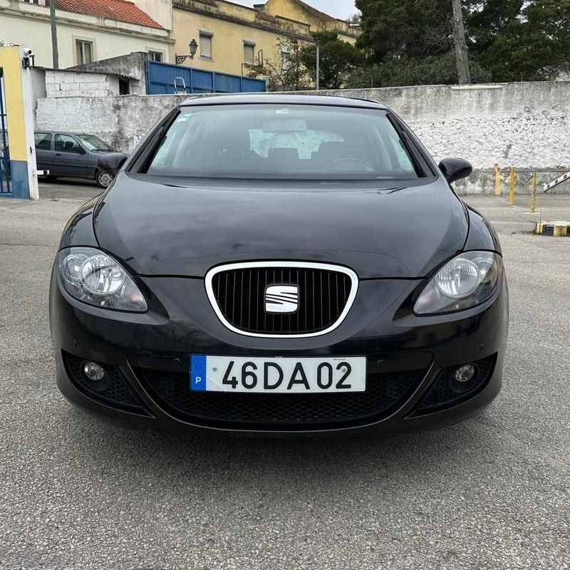 Preto Usado 2007 Seat Leon Citadino | € 5.790 (Bom preço) - Imagem 1/4
