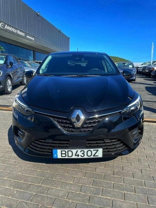 Usado Renault Clio V 100 HP (73 kW) 2023 Preto