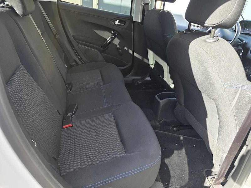 Usado Peugeot 208 102 HP (75 kW) 2019 Branco Citadino