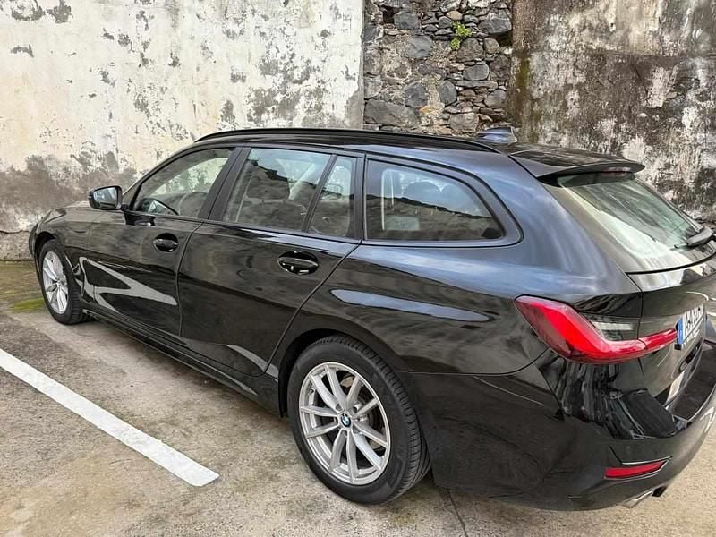 Preto Usado 2020 BMW 318 Carrinha | € 29.000 (Preço elevado) - Imagem 1/4