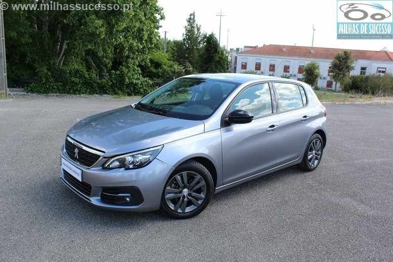 Cinzento Usado 2019 Peugeot 308 Style Citadino | € 14.000 (Preço justo) - Imagem 1/4