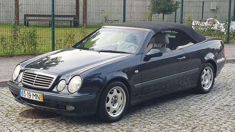 Usado Mercedes CLK230 197 HP (144 kW) 1999 Cabrios