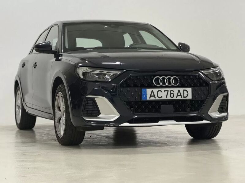 Preto Usado 2020 Audi A1 Design Citadino | € 22.750 (Preço justo) - Imagem 1/4